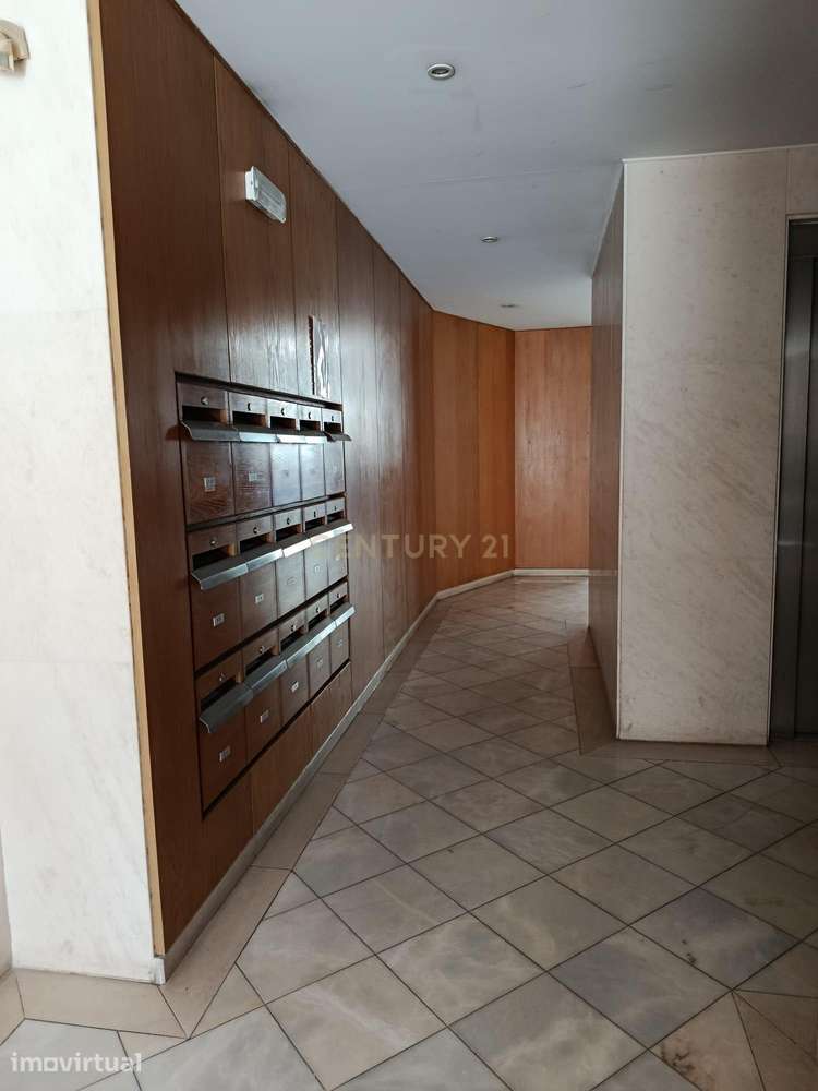 Apartamento com duas suites; estacionamento e arrecadação nas Avenidas - Grande imagem: 4/39