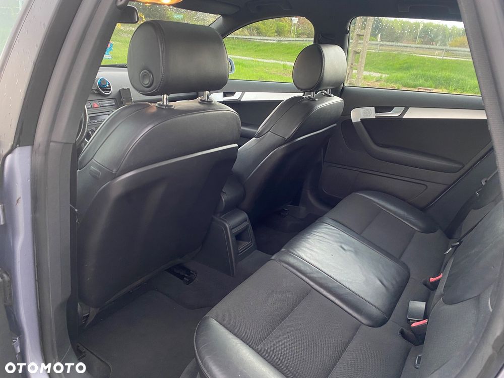 Audi A3 Sportback 2.0 TDI Ambition - 12