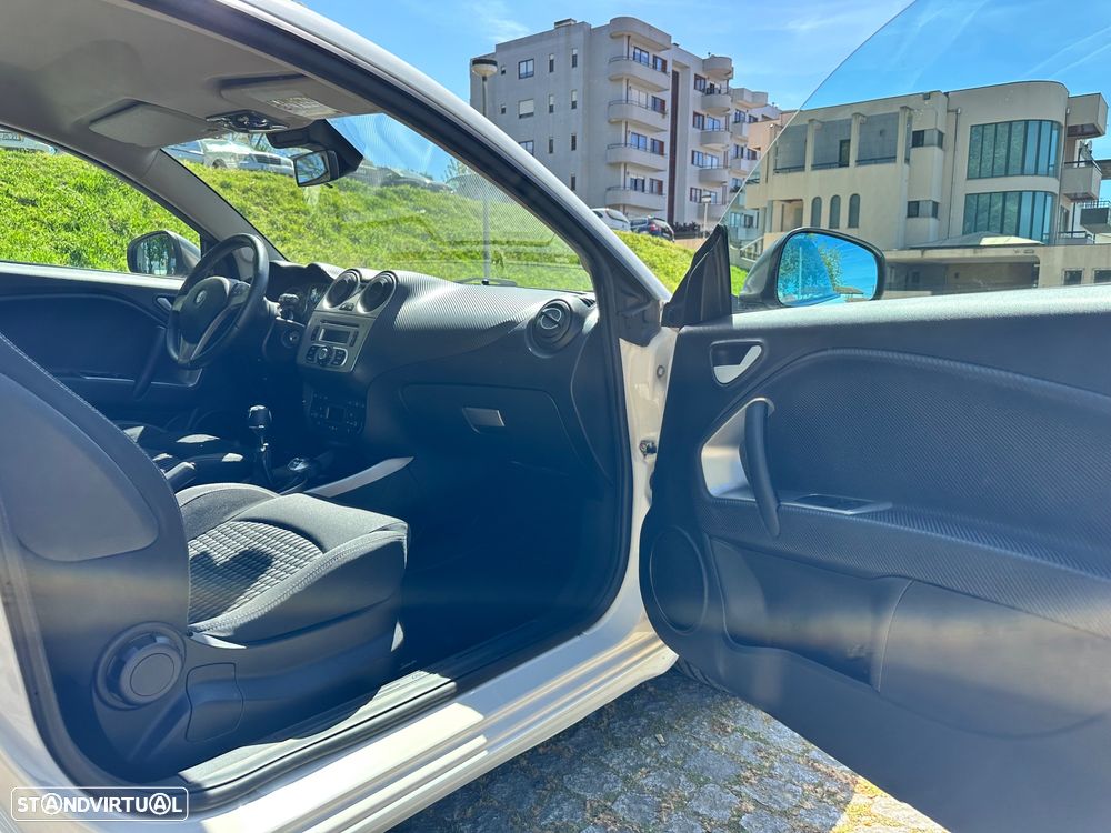 Alfa Romeo MiTo 1.3 JTD Distinctive - 25