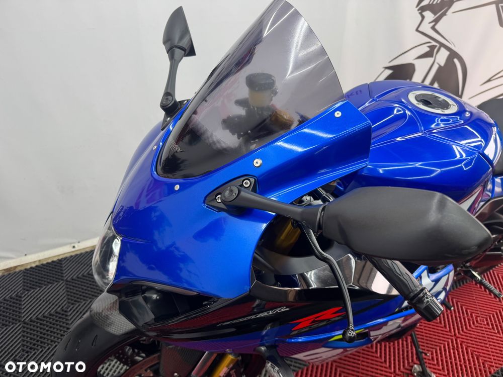 Suzuki GSX-R - 10