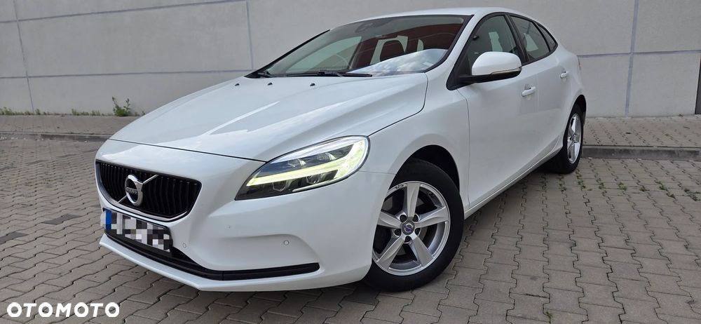 Volvo V40 - 1