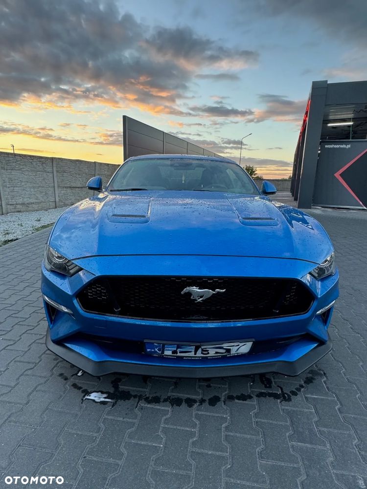 Ford Mustang - 1