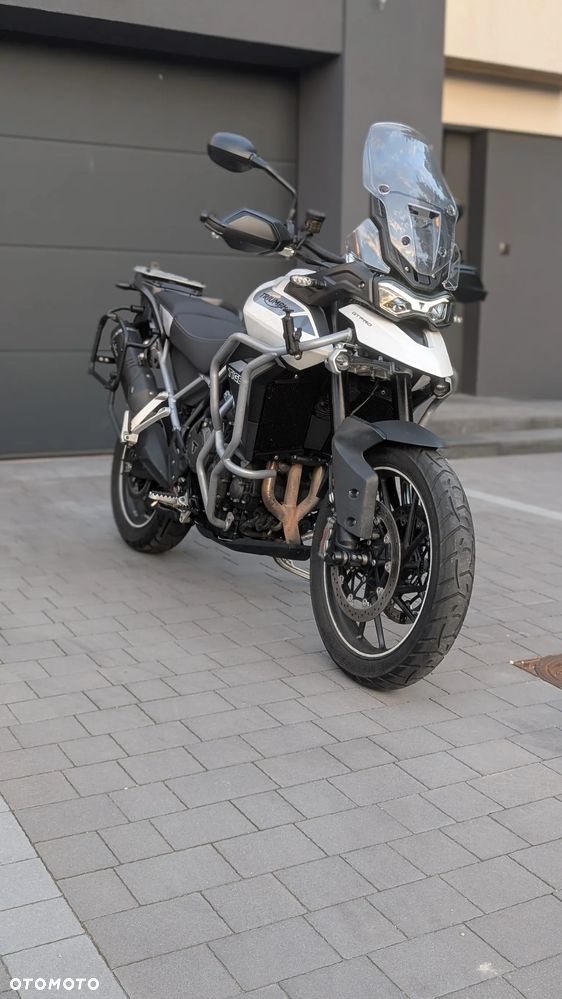 Triumph Tiger - 1