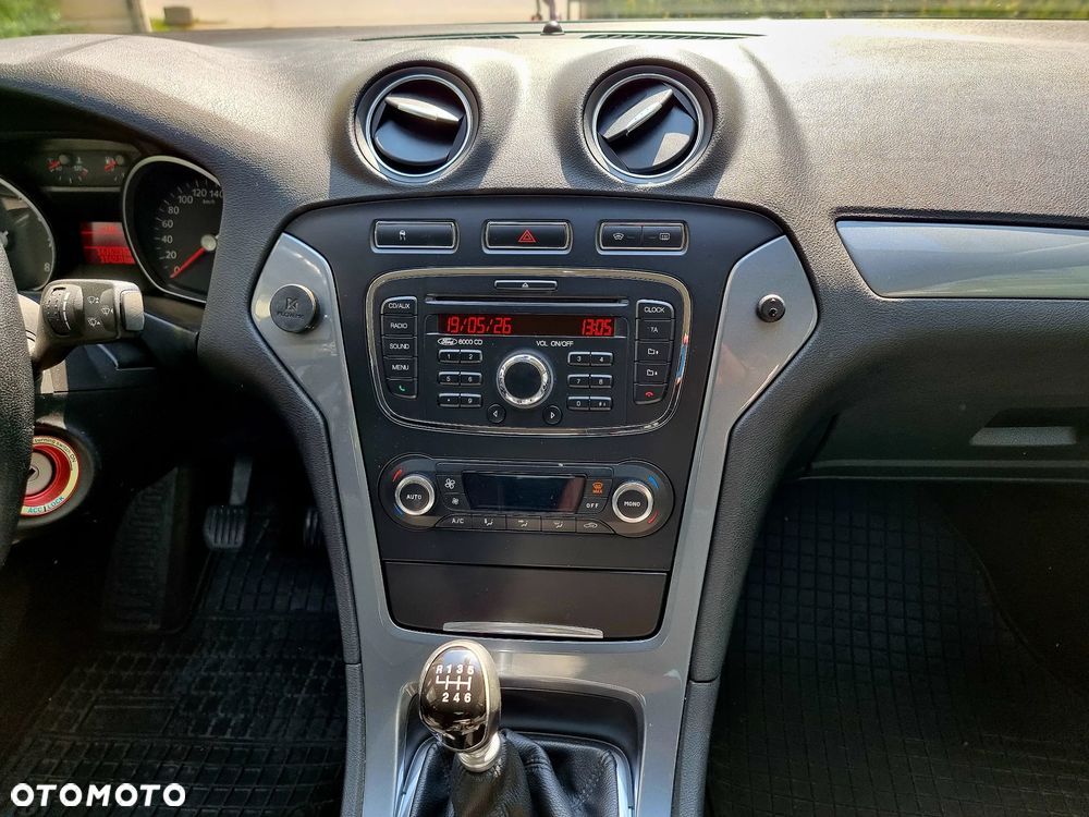 Ford Mondeo - 6