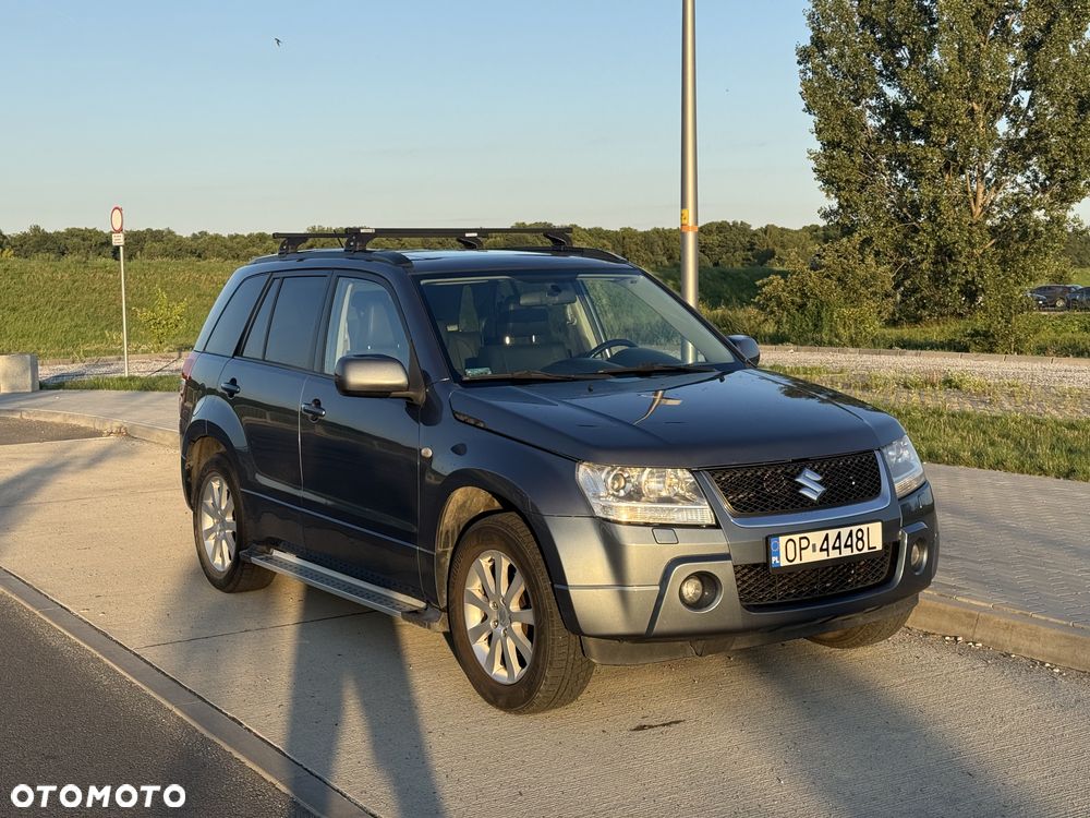 Suzuki Grand Vitara 2.0 De luxe - 1