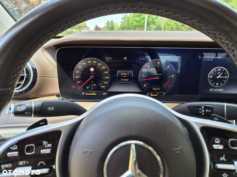 Mercedes-Benz Klasa E - 2