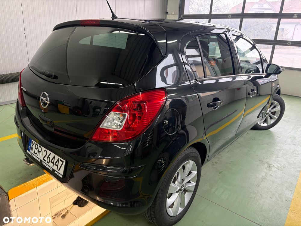 Opel Corsa - 4