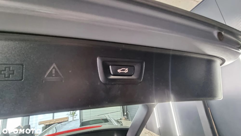 BMW Seria 5 M550d xDrive Sport-Aut - 23