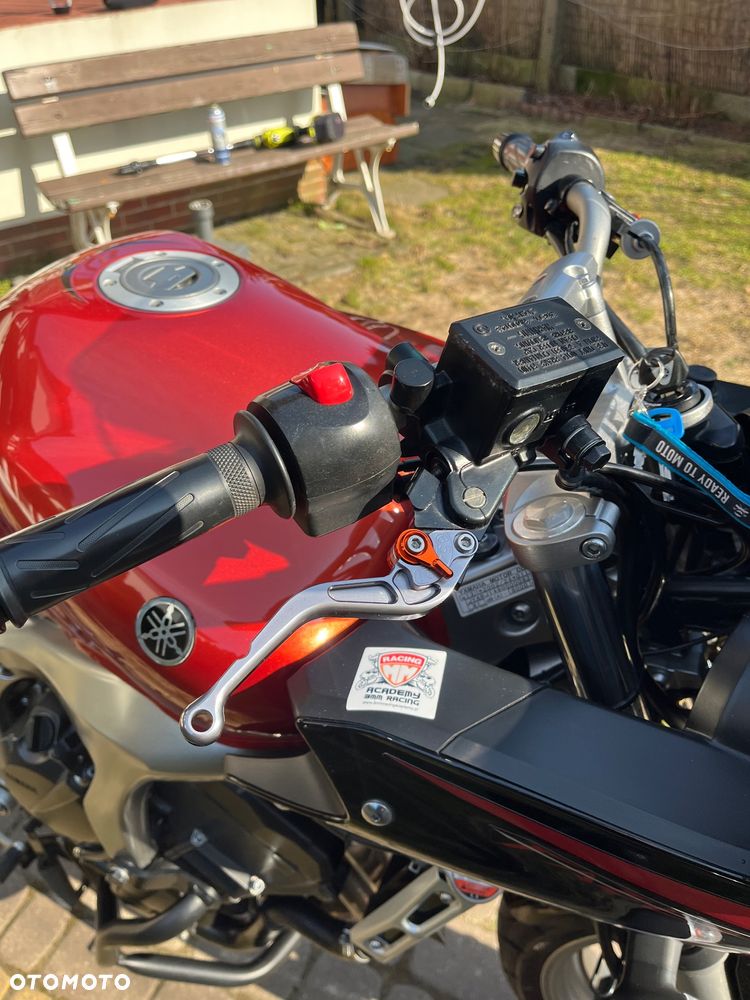 Yamaha FZ6 - 12