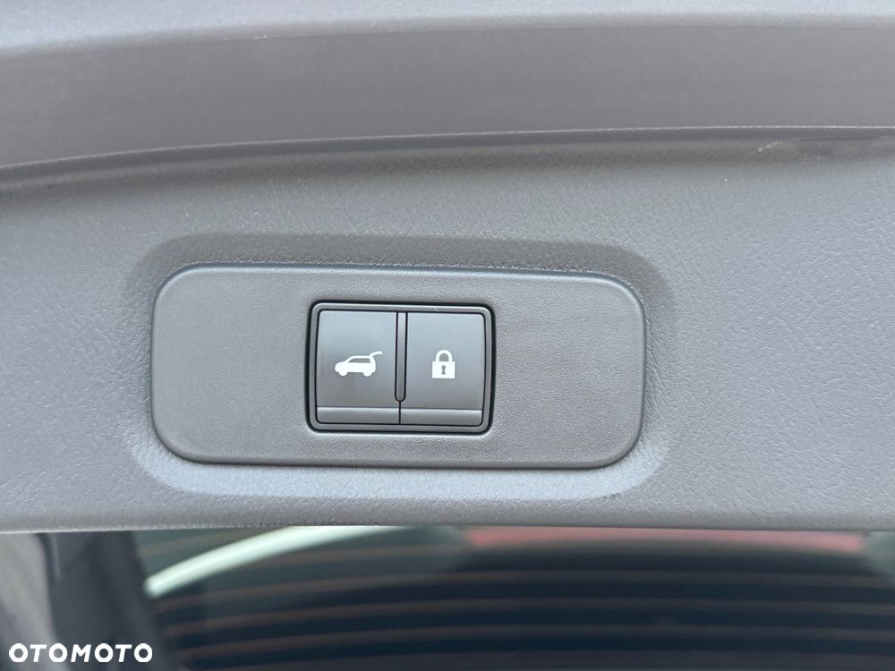 Nissan Qashqai 1.3 DIG-T MHEV Xtronic Tekna - 37