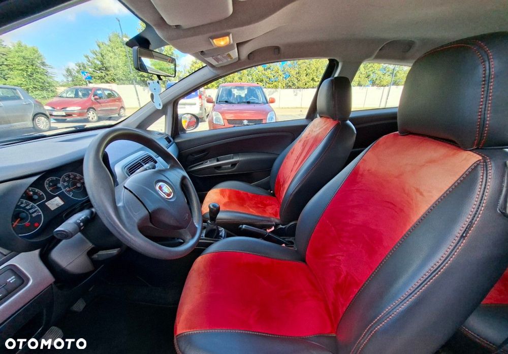 Fiat Grande Punto - 12