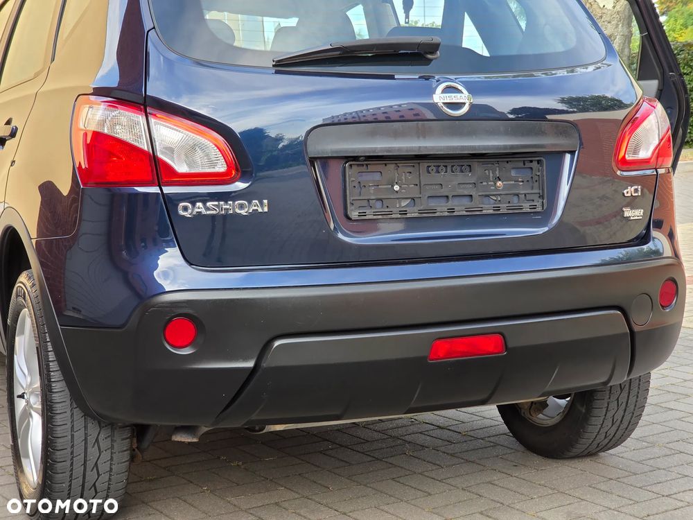 Nissan Qashqai 2.0 dCi DPF lounge - 16