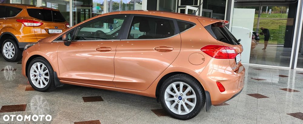 Ford Fiesta 1.1 S&S TITANIUM - 21