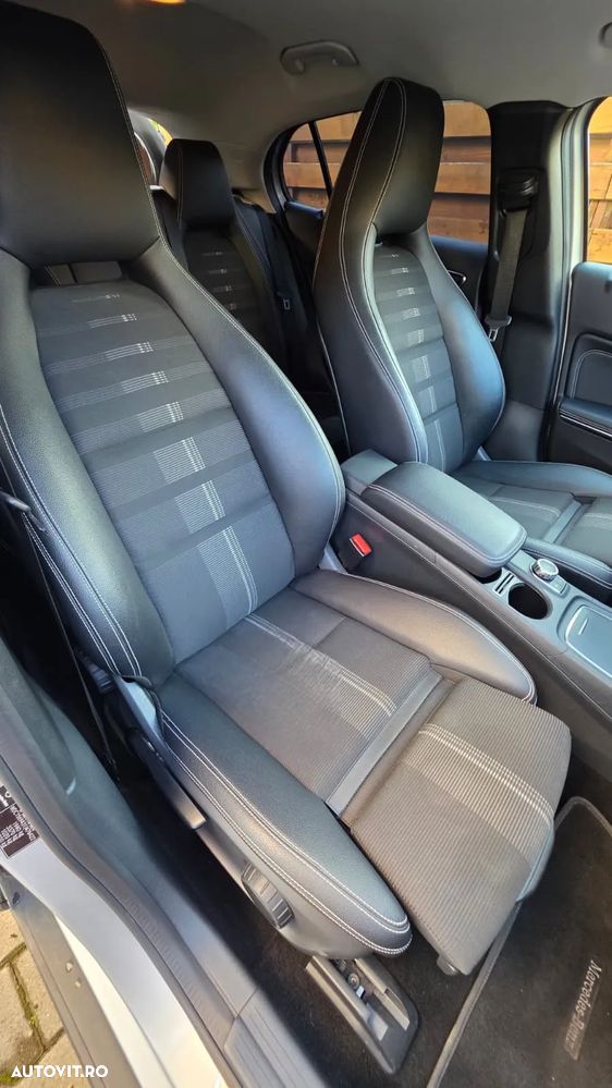 Mercedes-Benz GLA 200 7G-DCT Style - 18