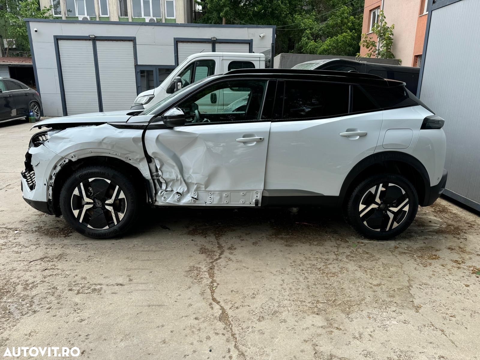 Peugeot 2008 1.2L 136 e-DCS6 MHEV GT - 3