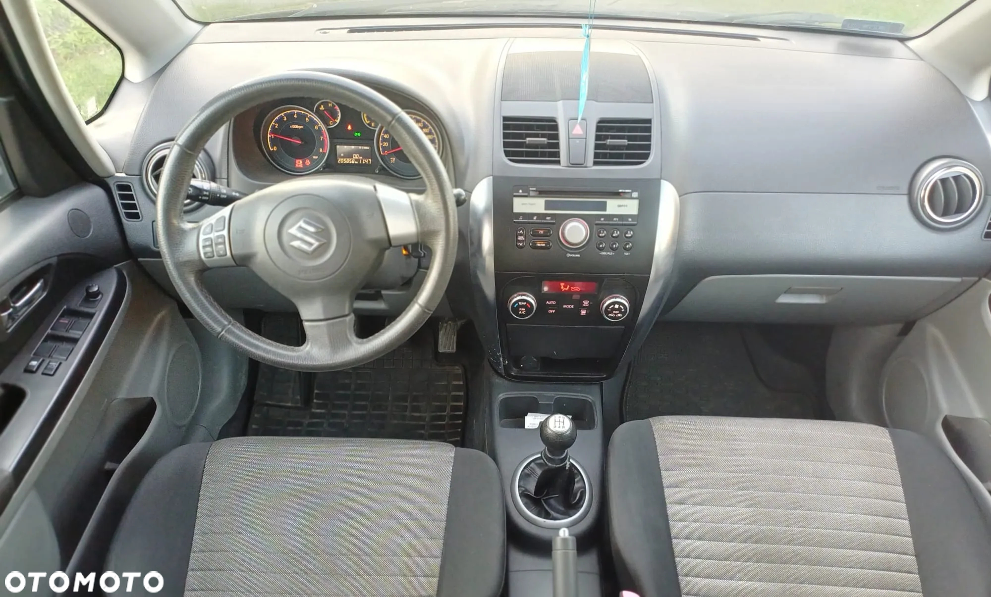 Suzuki SX4 1.6 Comfort - 9
