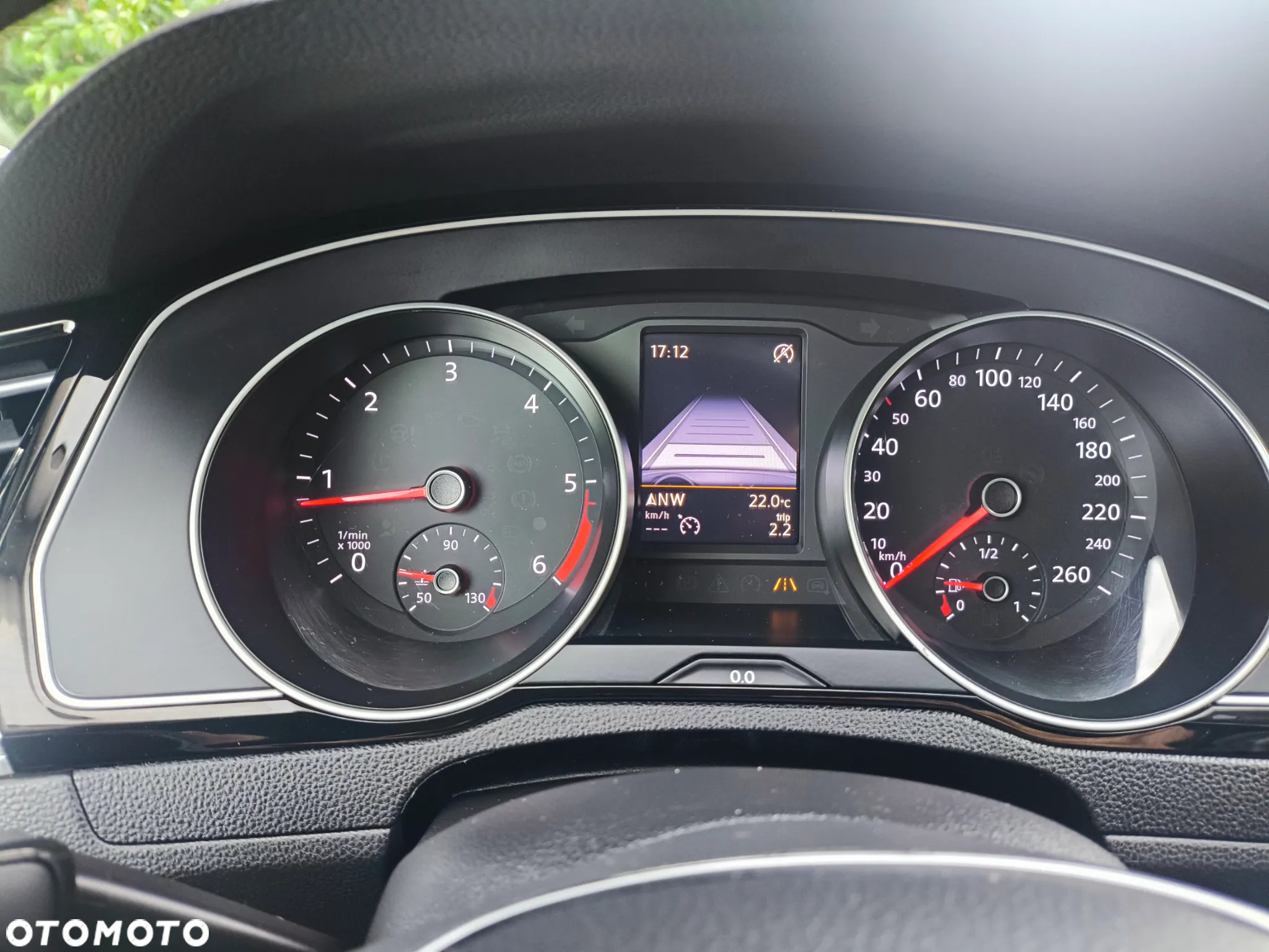 Volkswagen Passat - 24