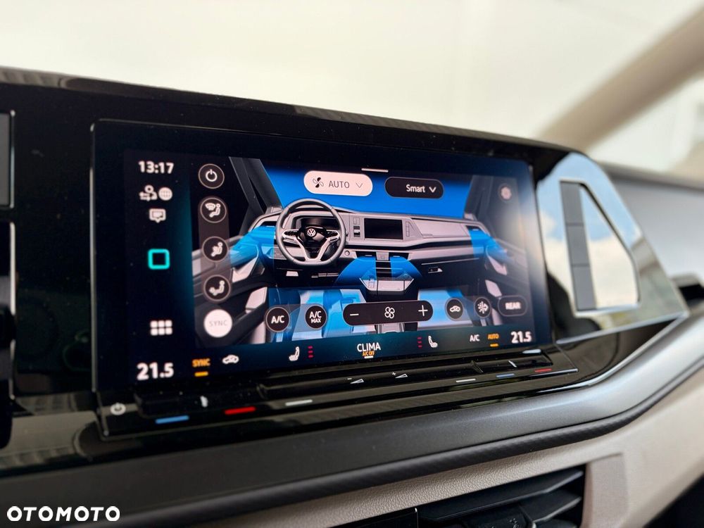 Volkswagen Multivan - 31