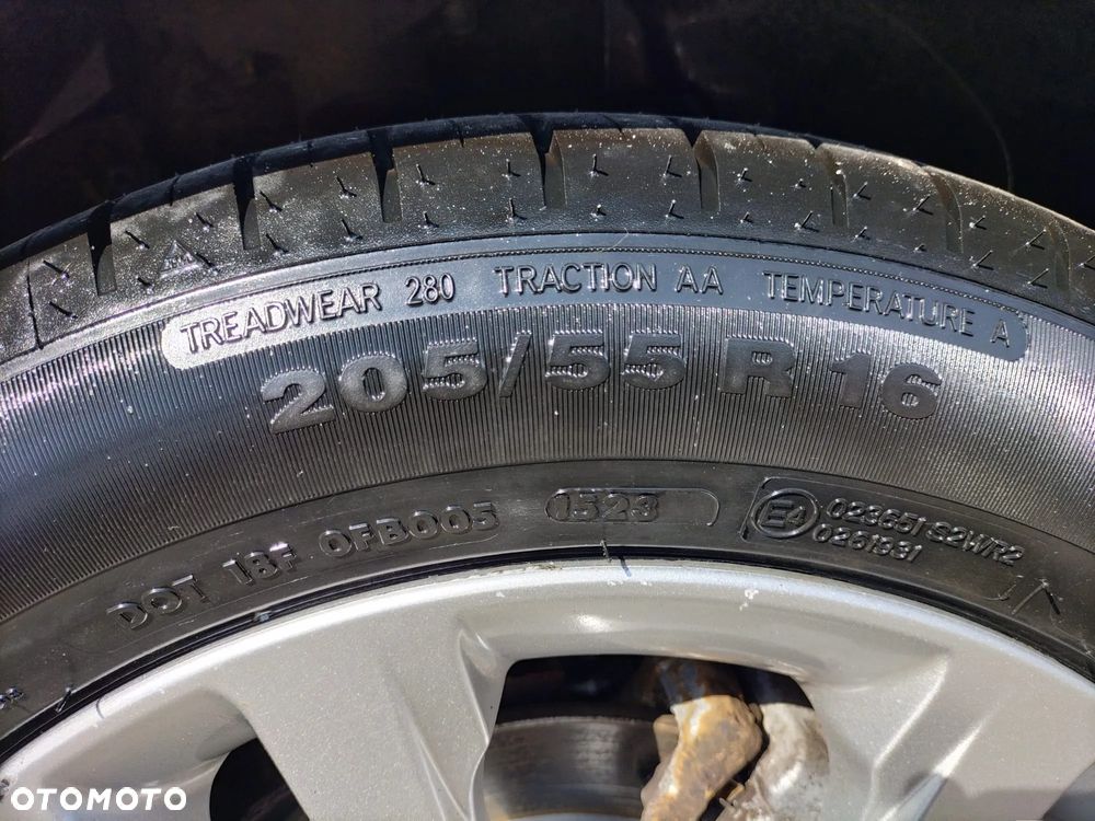 Kia Ceed 1.6 CRDi 128 Platinum Edition - 38