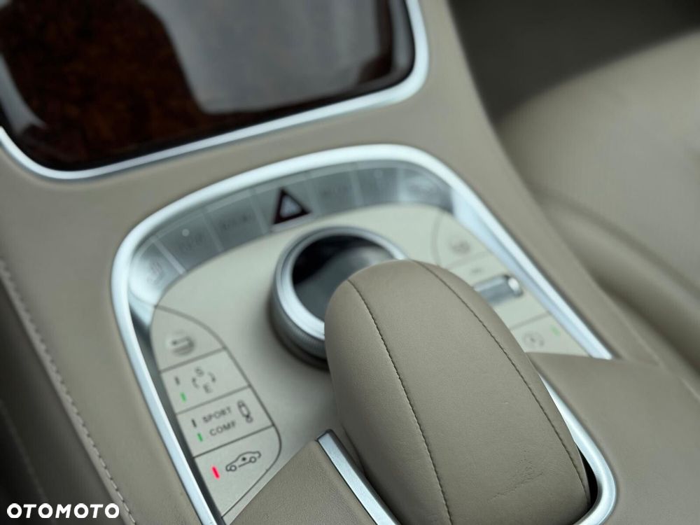 Mercedes-Benz Klasa S 350 (BlueTEC) d 4-Matic L 7G-TRONIC - 33
