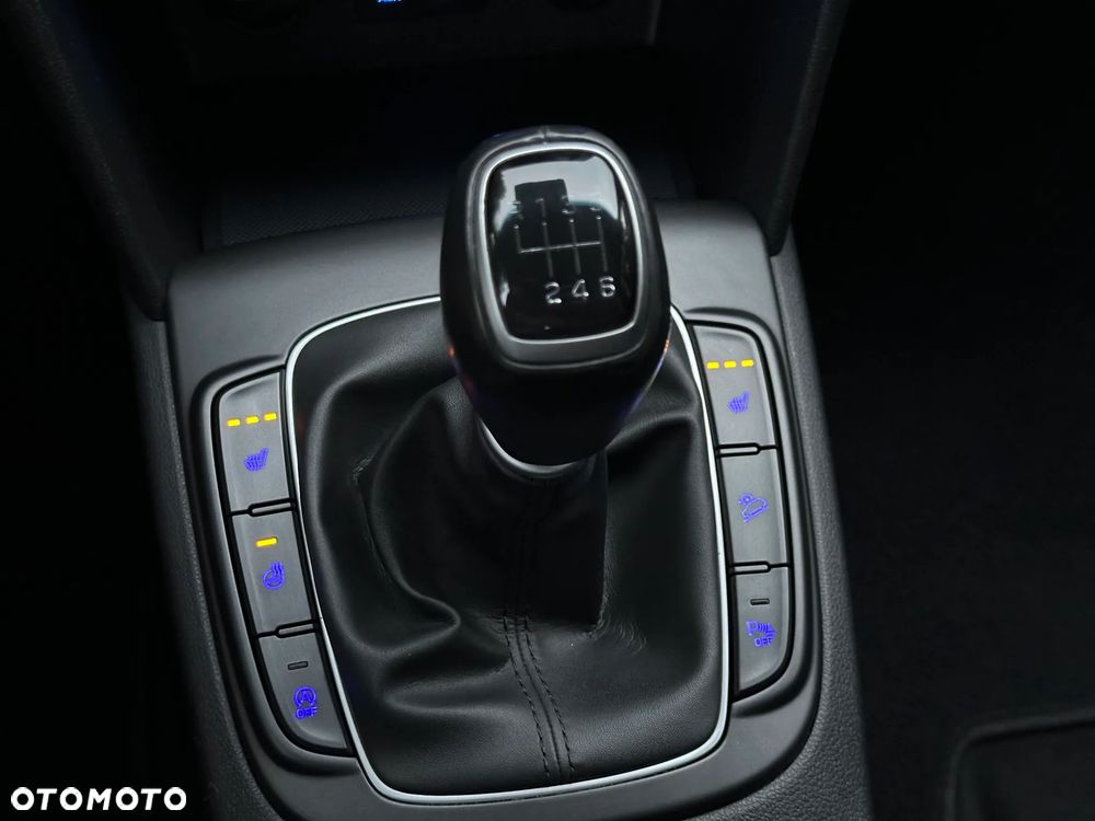 Hyundai Kona - 23