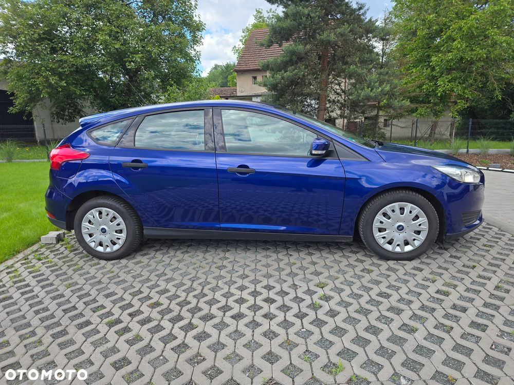 Ford Focus 1.0 EcoBoost 99g Trend - 11