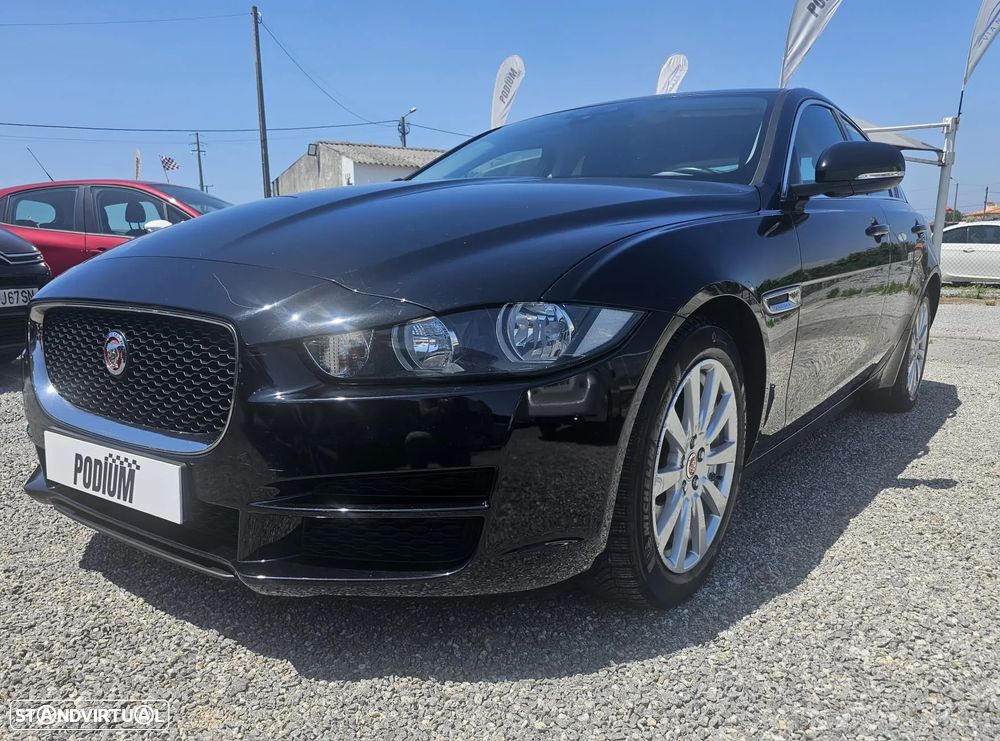 Jaguar XE 2.0 D Prestige AWD Aut. - 3