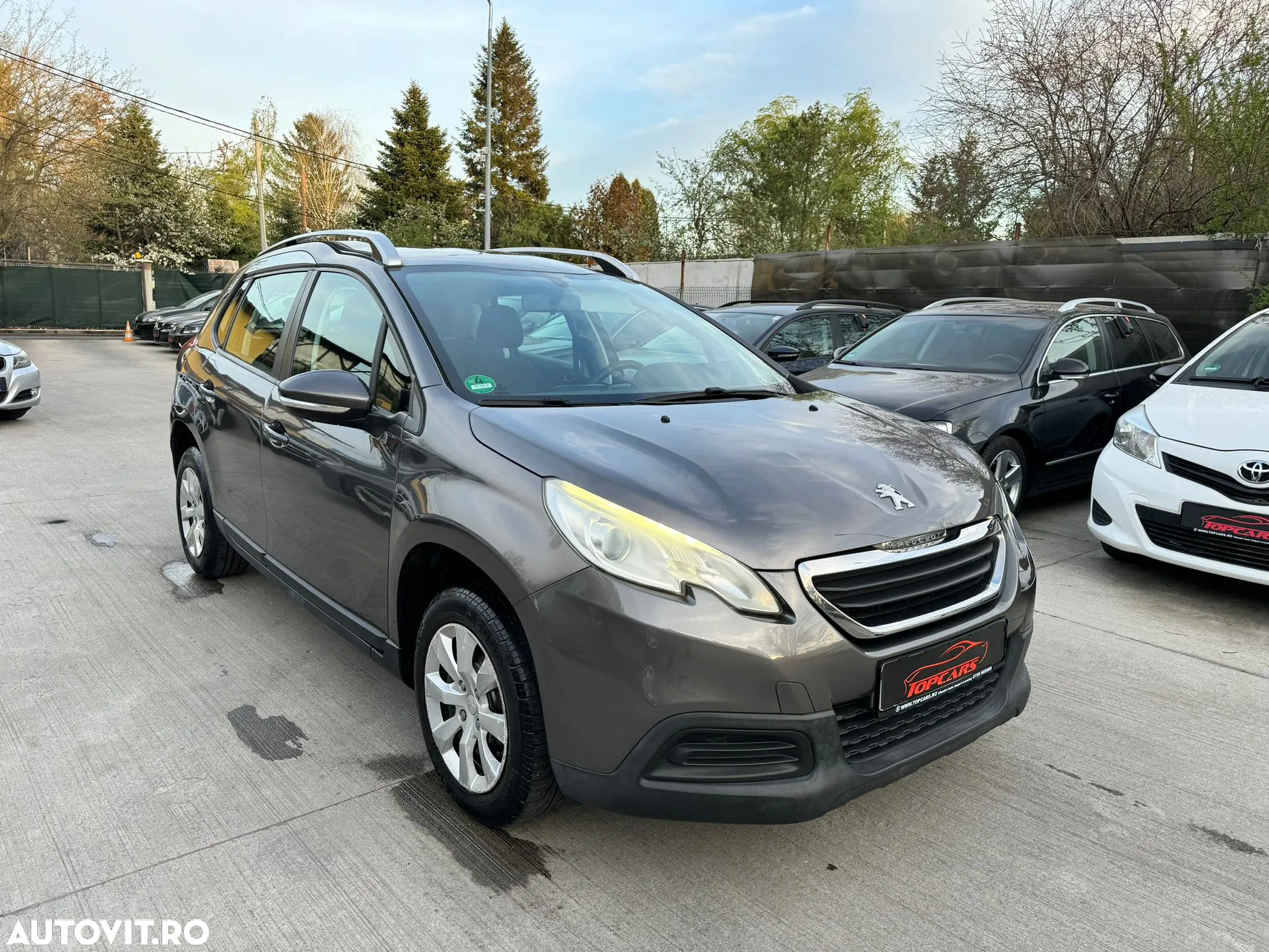 Peugeot 2008 1.2 L PureTech Allure - 2