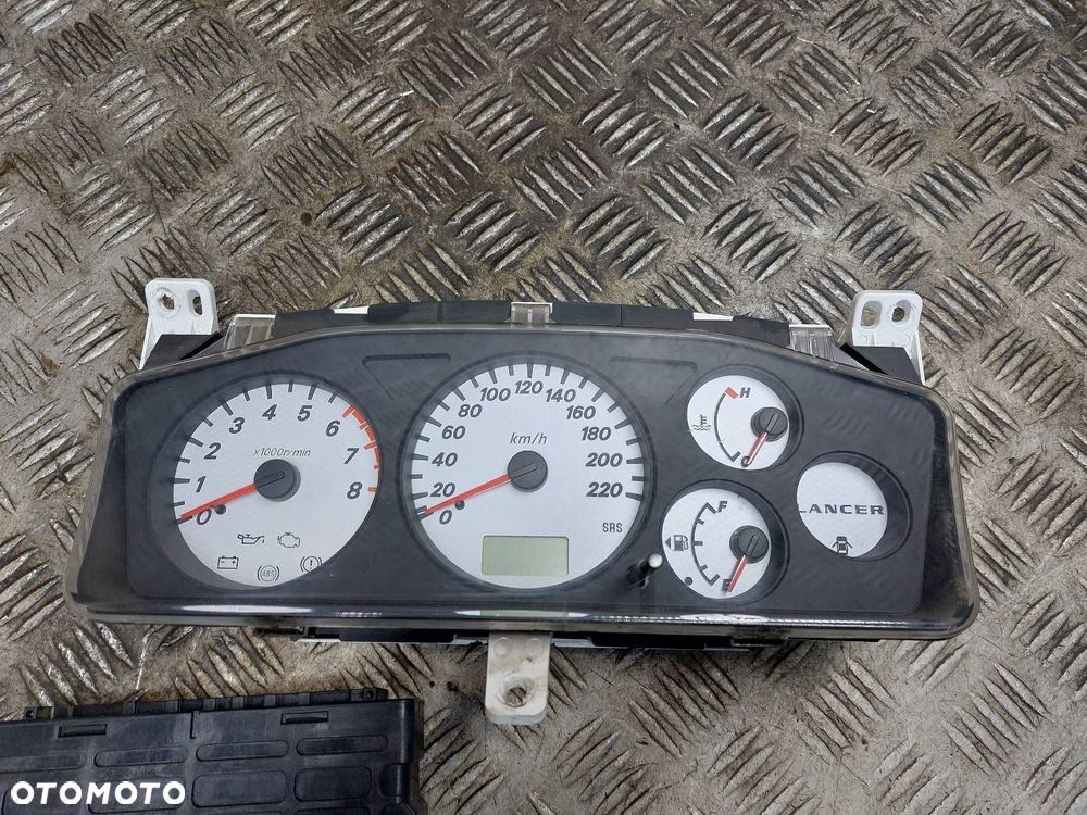 ZESTAW STARTOWY LANCER VII 1.6 16V 1860A318 E6T41779H MR587873 8100A769 - 7