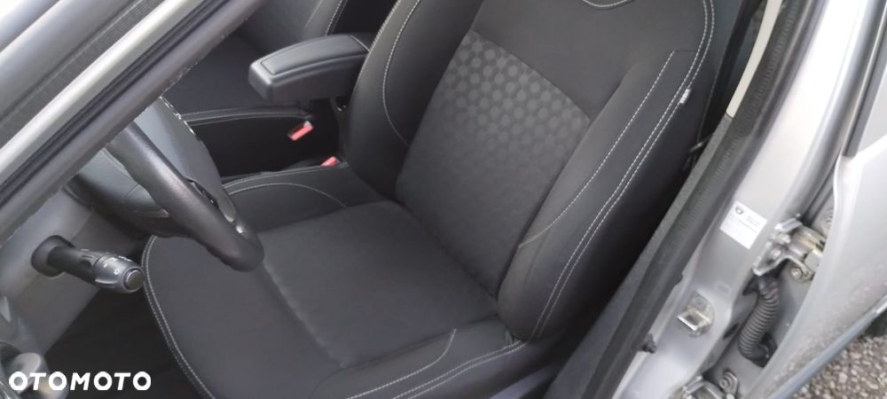 Dacia Logan TCe 90 Prestige - 22