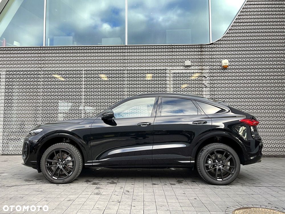 Audi Q5 Sportback - 29