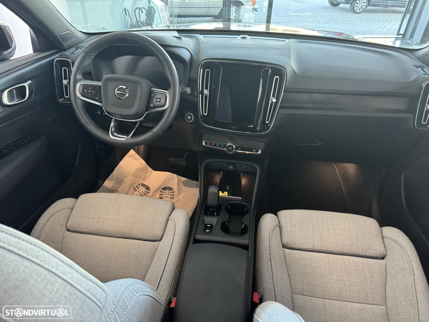 Volvo XC 40 1.5 T4 PHEV Core - 17