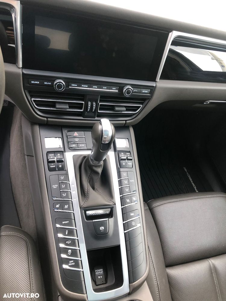 Porsche Macan Standard - 5