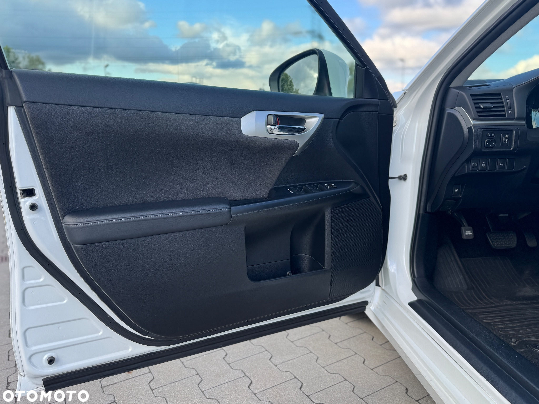 Lexus CT 200h Comfort - 14