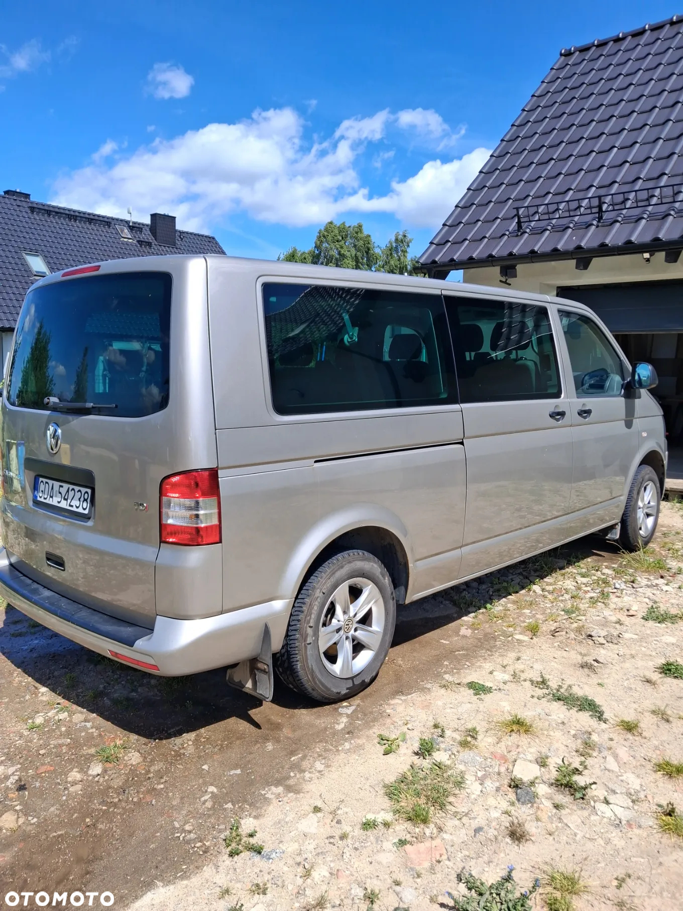Volkswagen Caravelle - 4