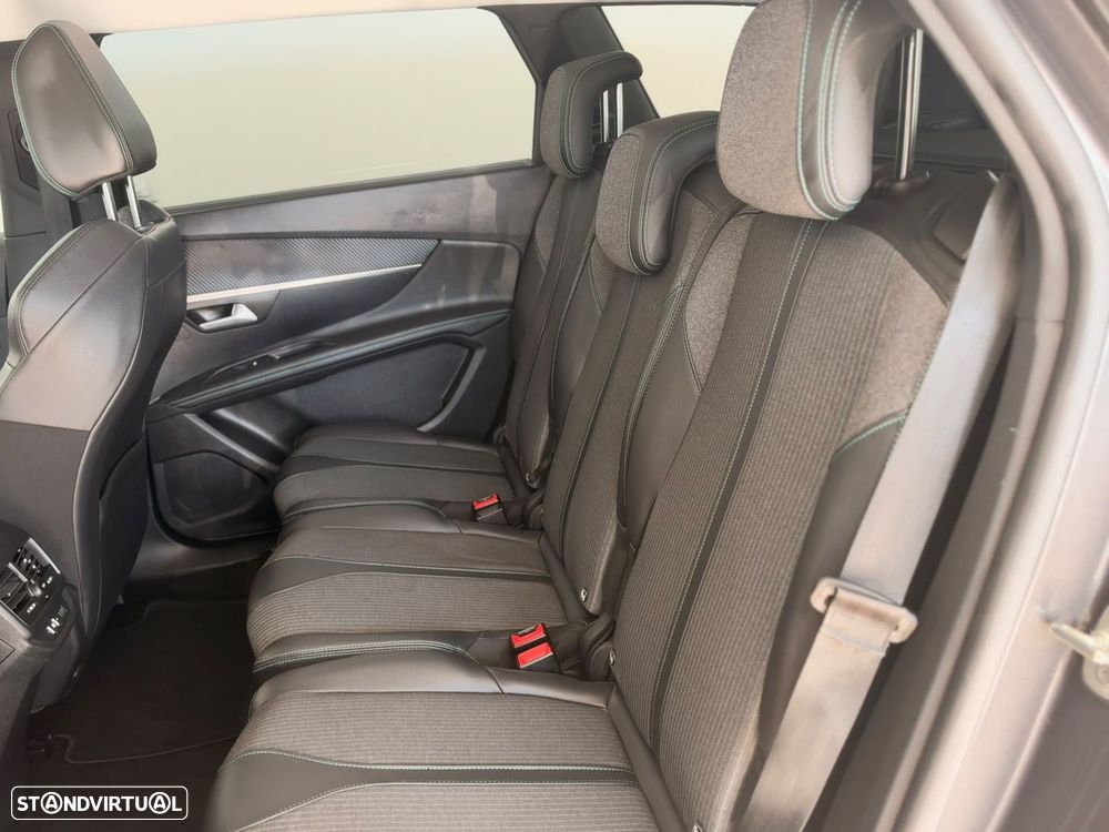 Peugeot 5008 2022 photo 5