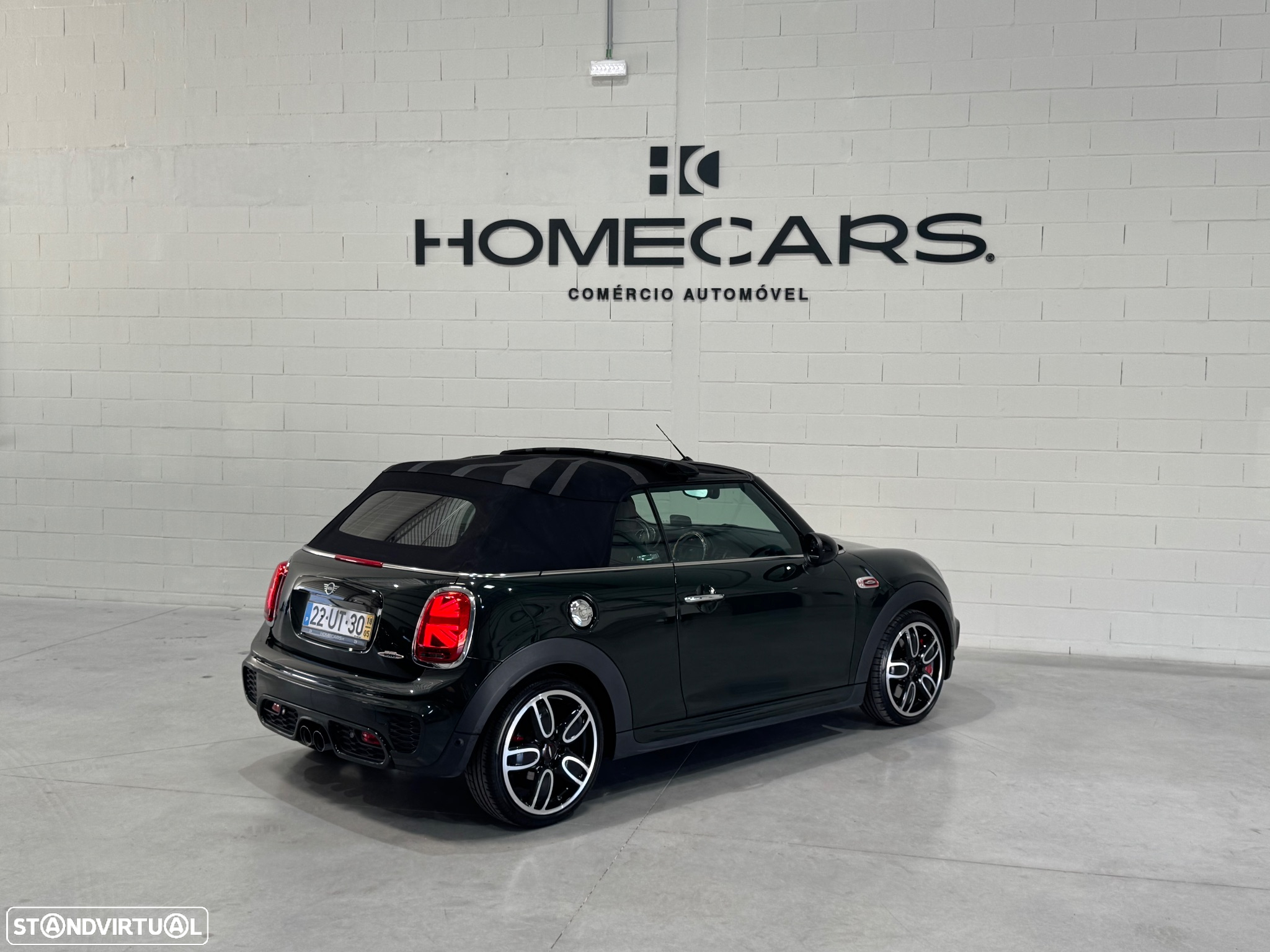 MINI Cabrio John Cooper Works - 16
