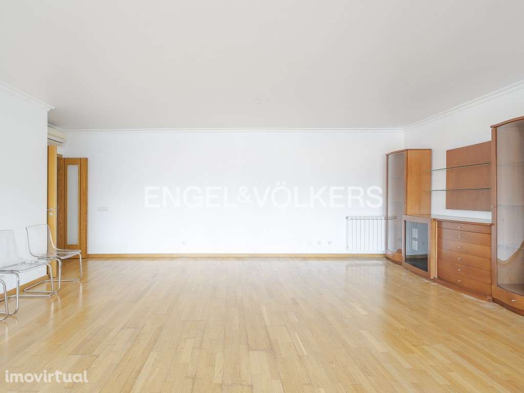 T3 em Benfica com Terraço e Garagem - Grande imagem: 4/39