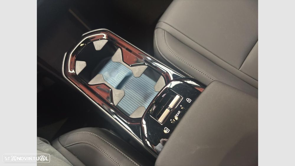 Volvo EX30 69 kWh Single Motor Extended Range Plus - 18