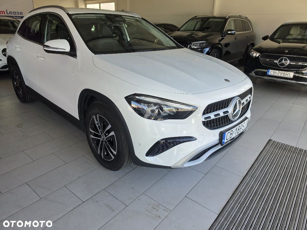 Mercedes-Benz GLA 200 Style - 3