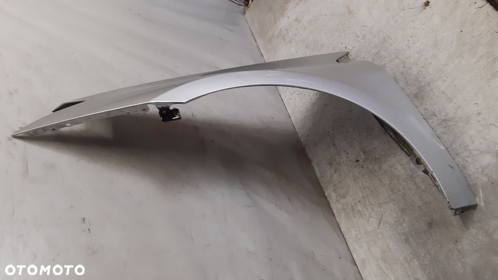 * RENAULT LAGUNA III 3 BŁOTNIK  PRZEDNI PRZOD LEWY TED69 SREBRNY - 3