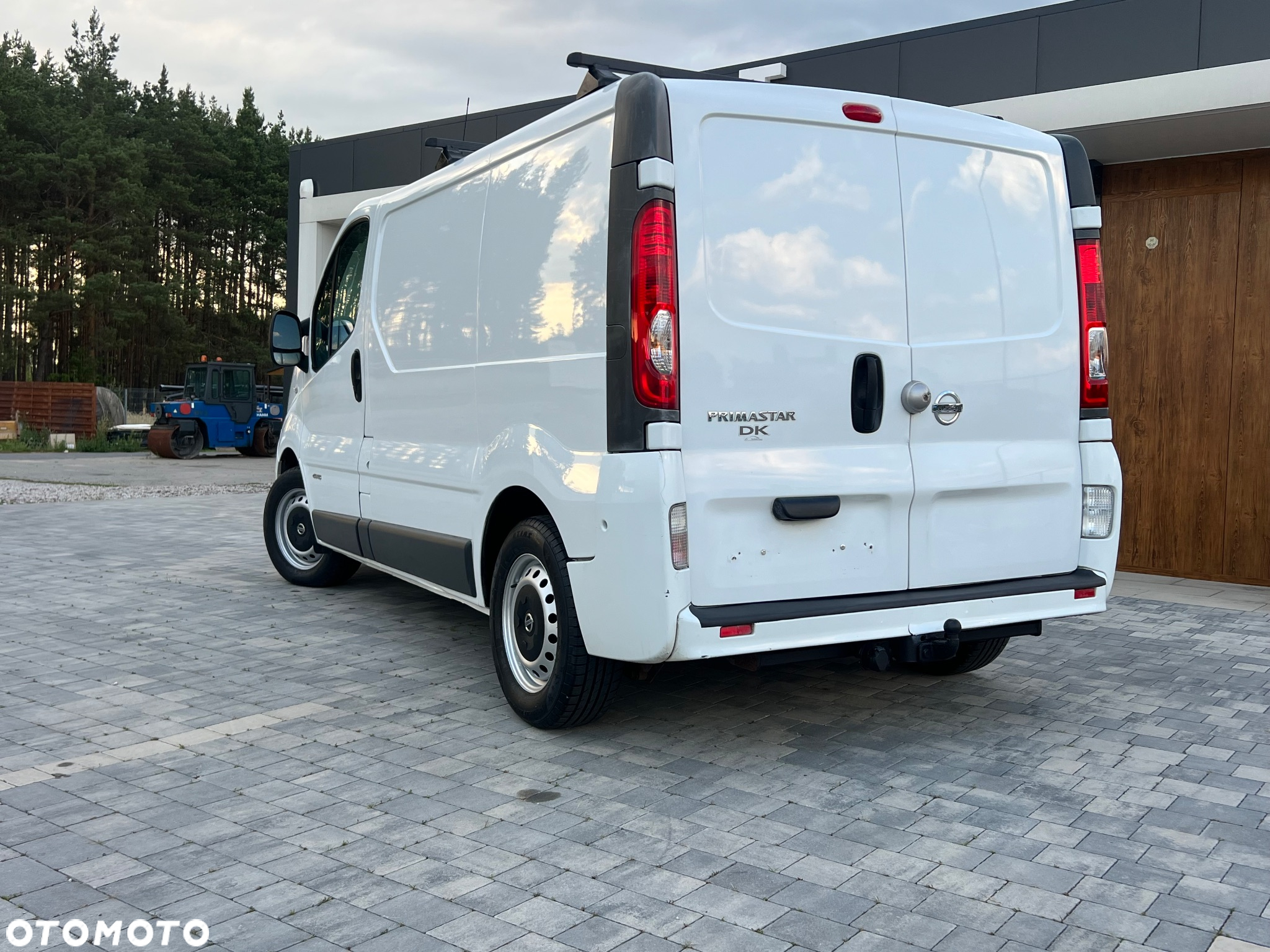 Nissan Primaster - 10