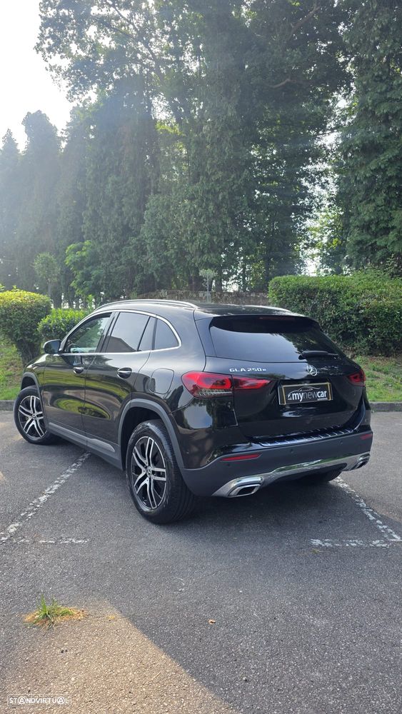 Mercedes-Benz GLA 250 e 8G-DCT AMG Line - 3