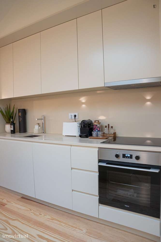 Apartamento com 1 quartos - localizado em Santo Ildefonso Porto - Grande imagem: 3/42