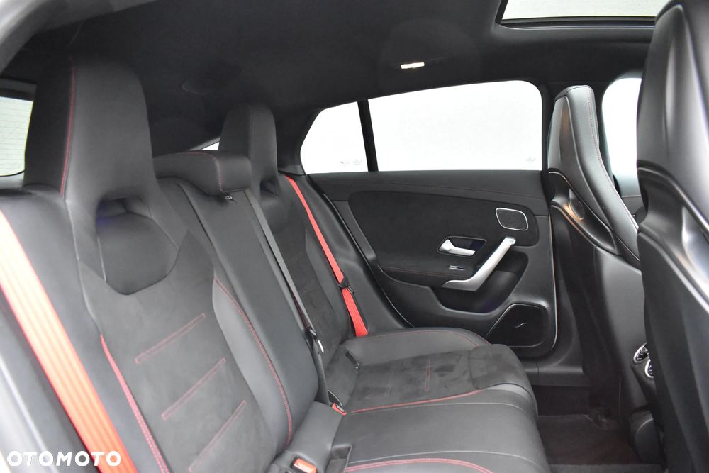 Mercedes-Benz CLA AMG 45 S 4Matic+ AMG Speedshift 8G-DCT AMG Line Premium - 23