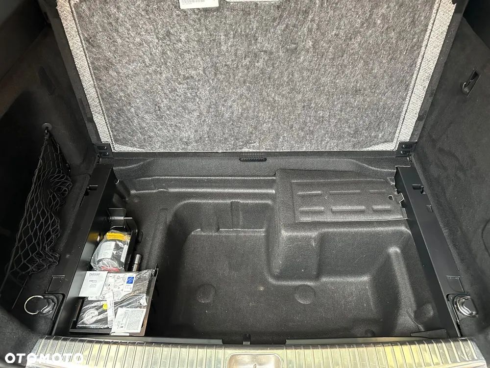 Mercedes-Benz Klasa C 200 7G-TRONIC - 14