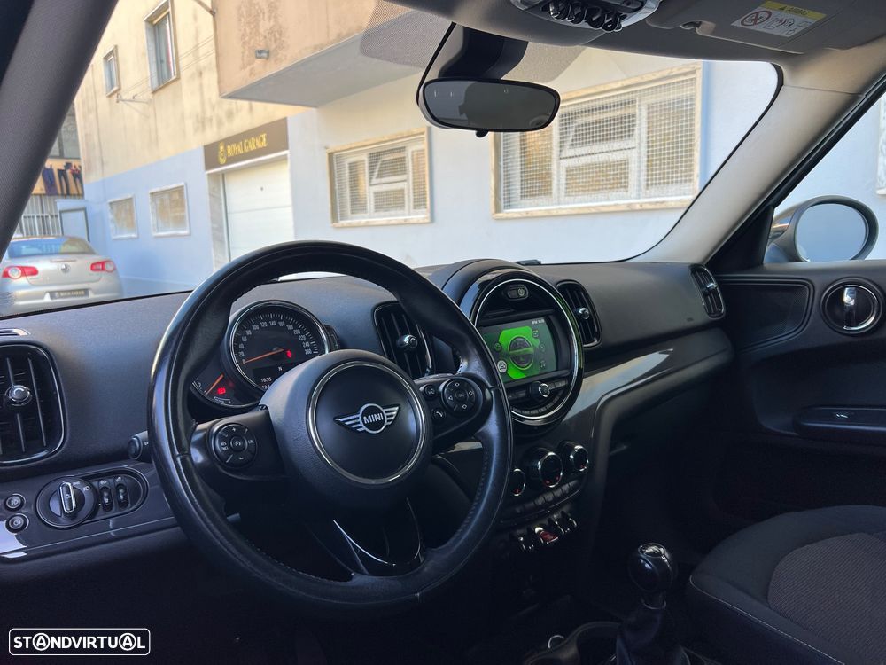 MINI Countryman One D - 34