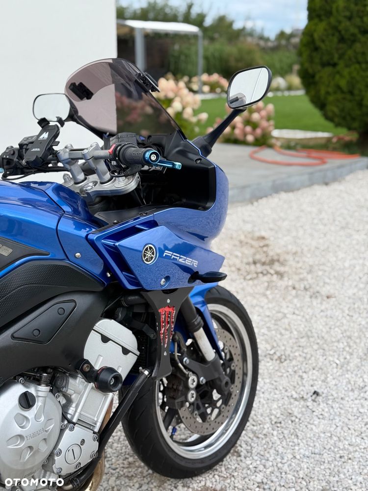 Yamaha FZ - 17