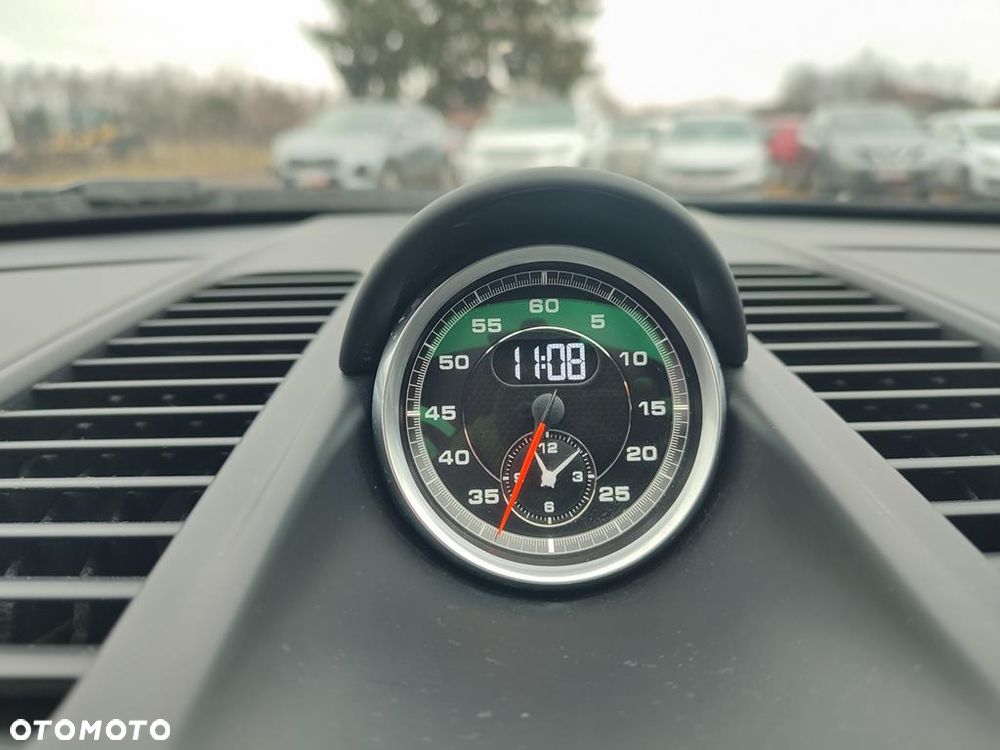 Porsche 911 Carrera 4 PDK - 20