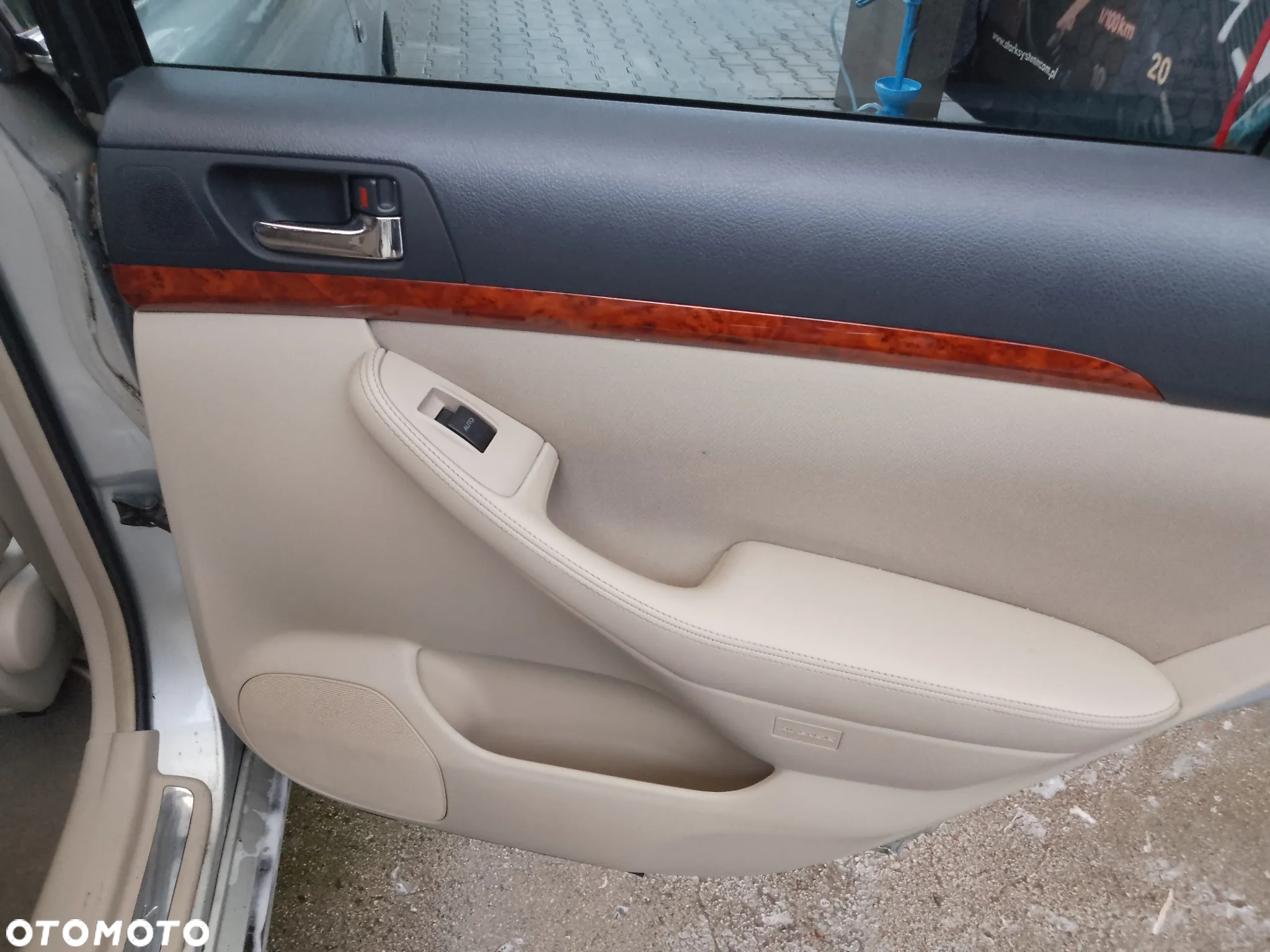 Toyota Avensis - 17